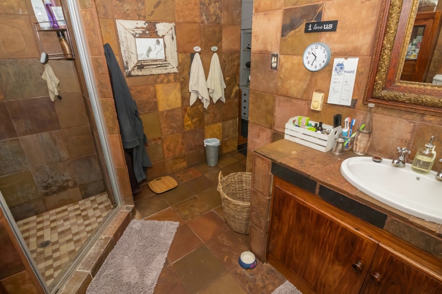 4 Bedroom Property for Sale in Wilgenhof Free State